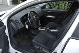 VOLVO V50 10