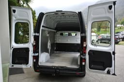 RENAULT TRAFIC 23